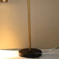 Tabela de leitura decorativa do ferro de Bronzen da sala de visitas / lâmpada de mesa